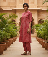 Women Regular Kurta with Trousers