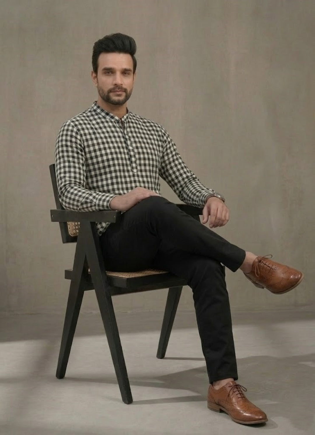 Men Checked Thread Work Pathani Kurta