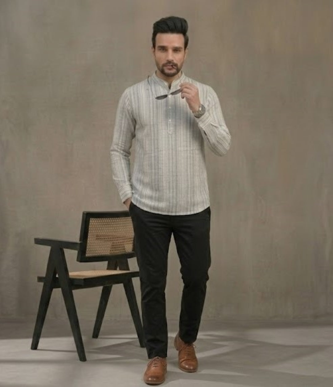 Men Checked Thread Work Handloom Pathani Kurta