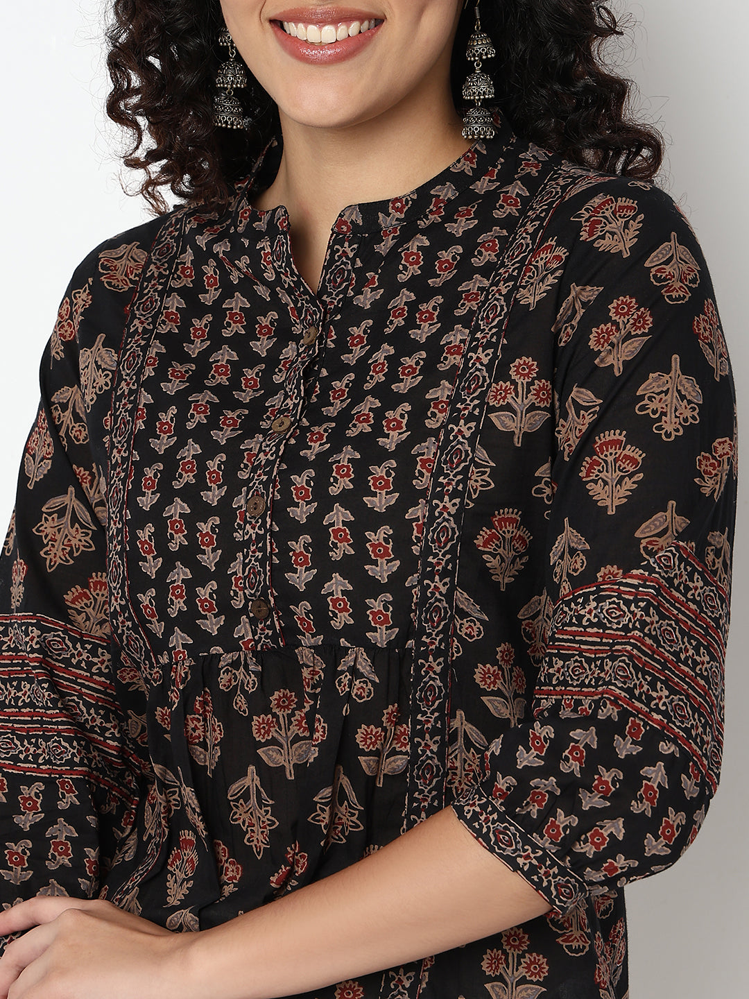 WOMEN FLORAL TOP BLACK