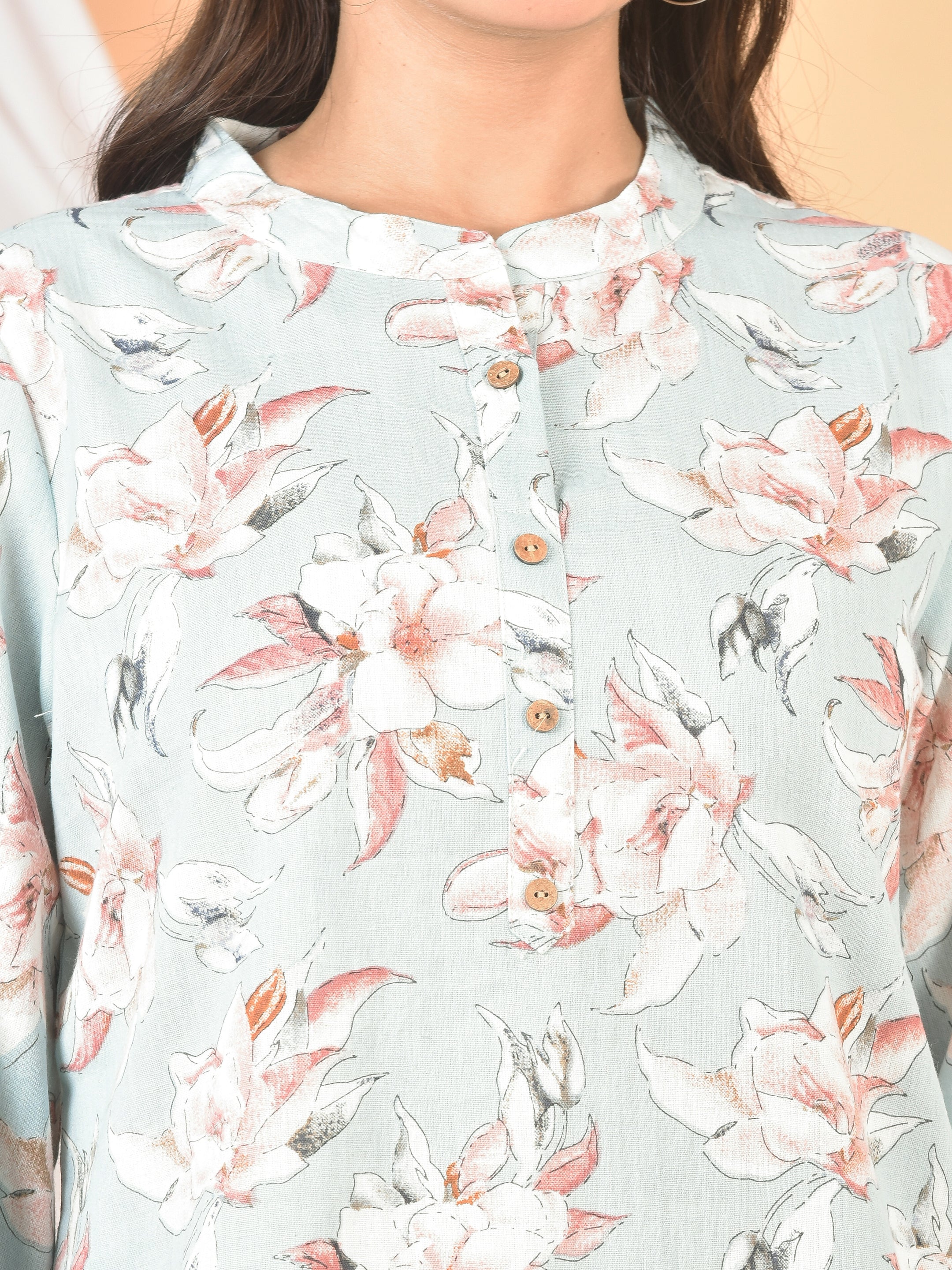 Women Light Pink Top T-10