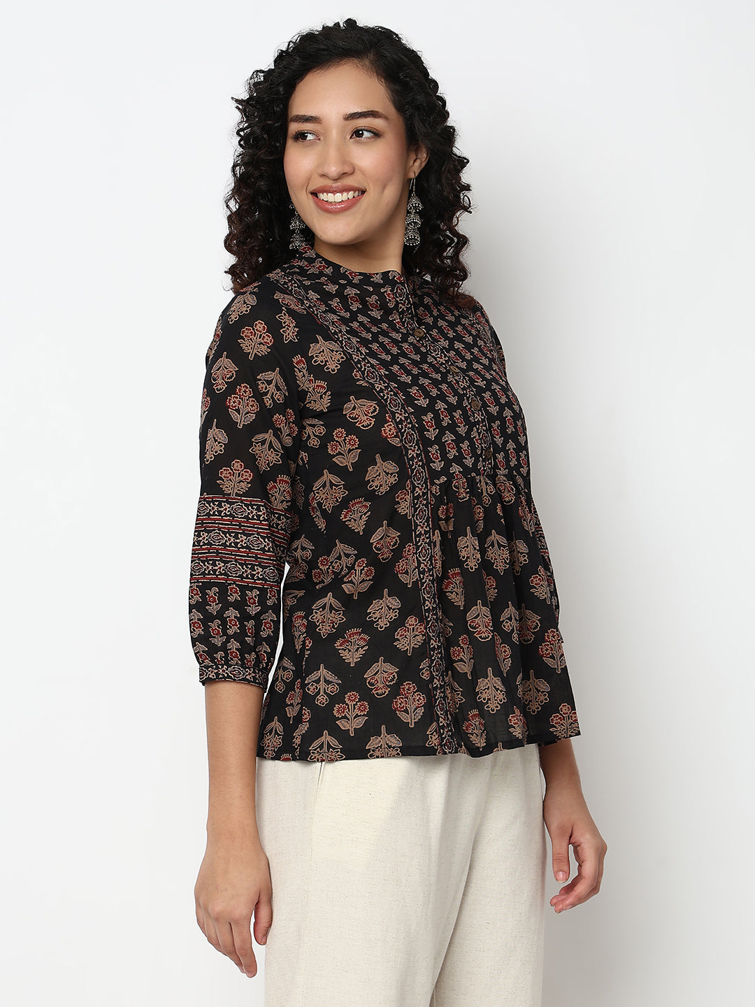 WOMEN FLORAL TOP BLACK